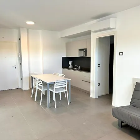 Pool Access Penthouse Near The Apartment Bibione