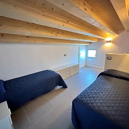 Pool Access Penthouse Near The *